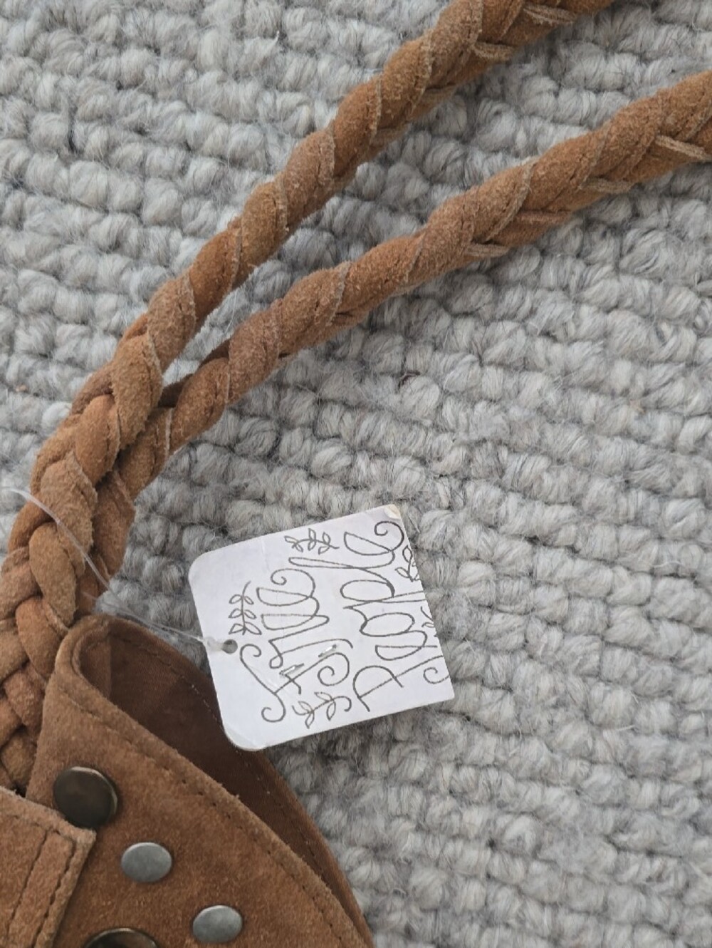 Gorgeous!! Free People Tan Suede Studded Shoulder Bag with Tassels, Never Used - Picture 3 of 11